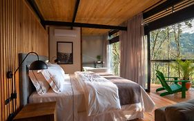 Green Barn Hotel & Bistro